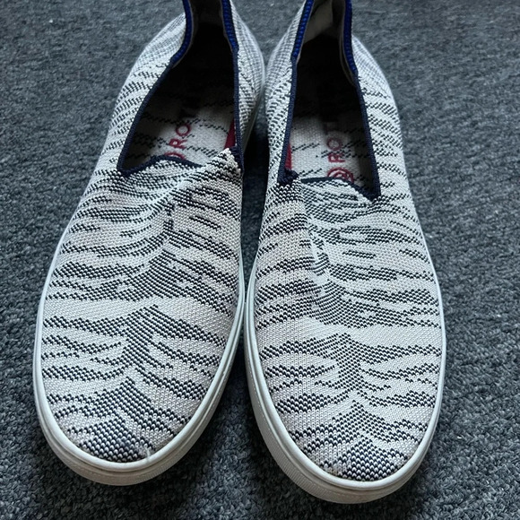 ROTHY'S Rare Maritime Tiger Stripes the Sneakers Wm Sz 8 - Picture 3 of 6
